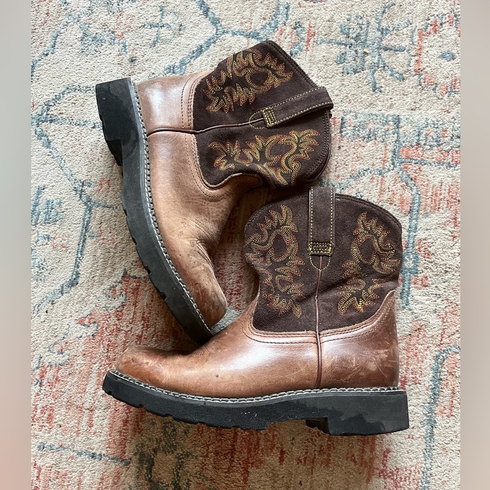 Ariat Fat Baby Women’s size 8